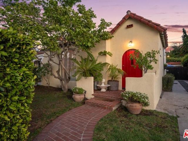 House for sale in Canoga Park, California