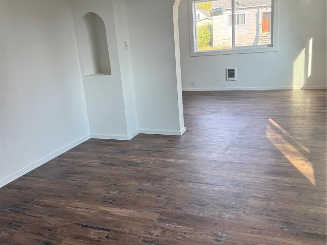 House for sale in Raymond, Washington