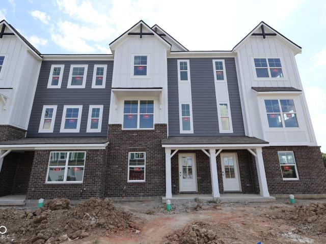 Townhouse for sale in Noblesville, Indiana