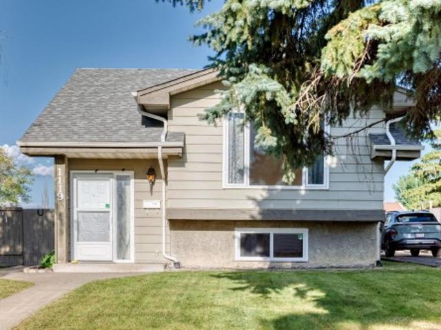 House for sale in Wedgewood, Alberta