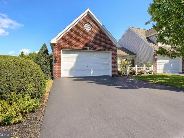 Townhouse for sale in Knob Point, East Pennsboro Township