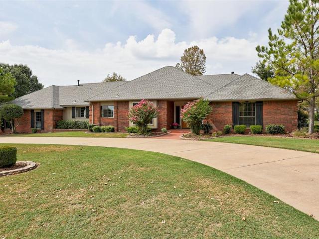House for sale in Guthrie, Logan County