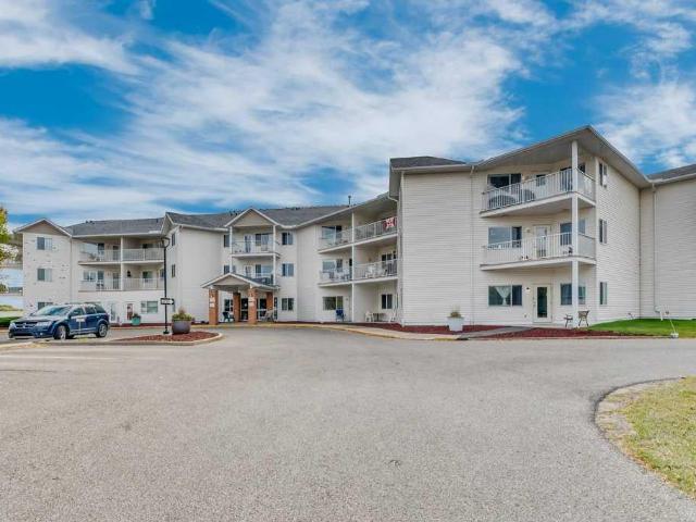 Apartment for sale in Strathmore, Alberta