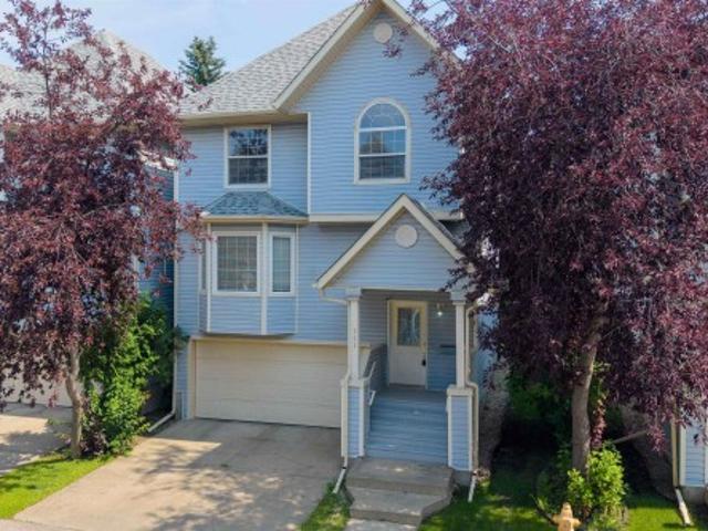 Townhouse for sale in Wedgewood, Alberta