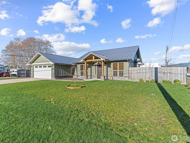 House for sale in South Bend, Washington