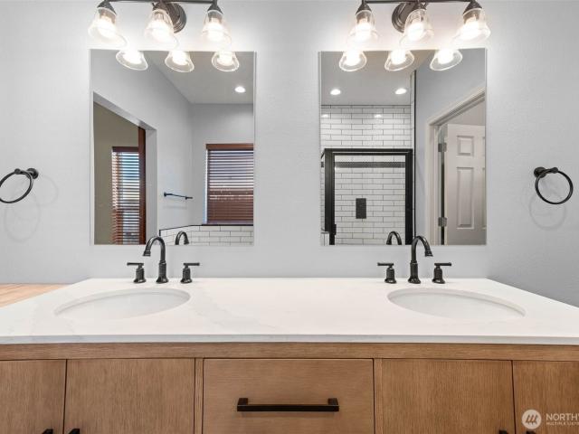House for sale in South Bend, Washington
