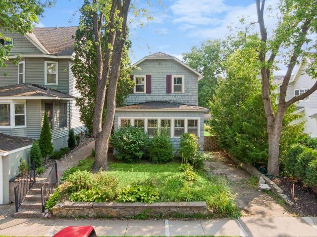 House for sale in Hennepin, Minnesota