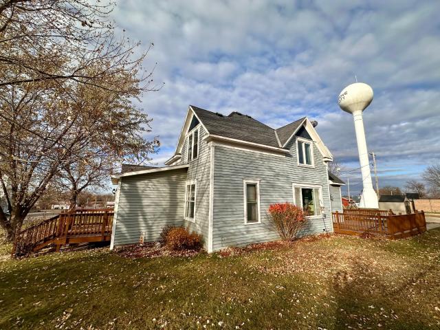 House for sale in Grove City, Minnesota