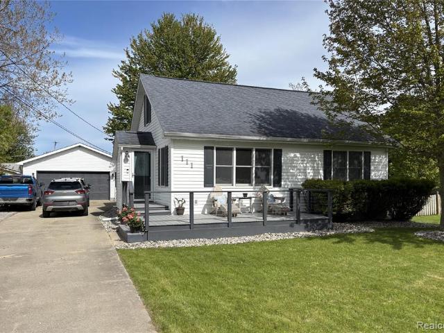 House for sale in Tawas City