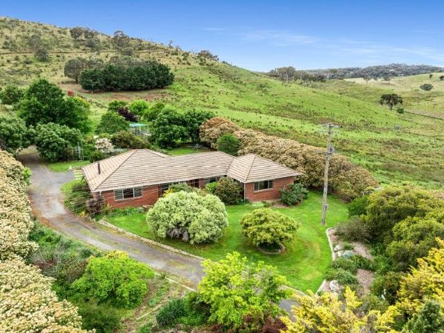 Cottage for sale in Lewis Ponds, New South Wales