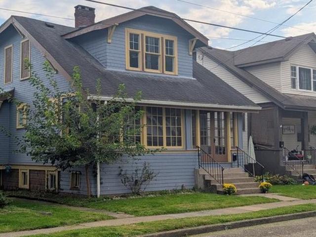 House for sale in Pleasanton, Wheeling
