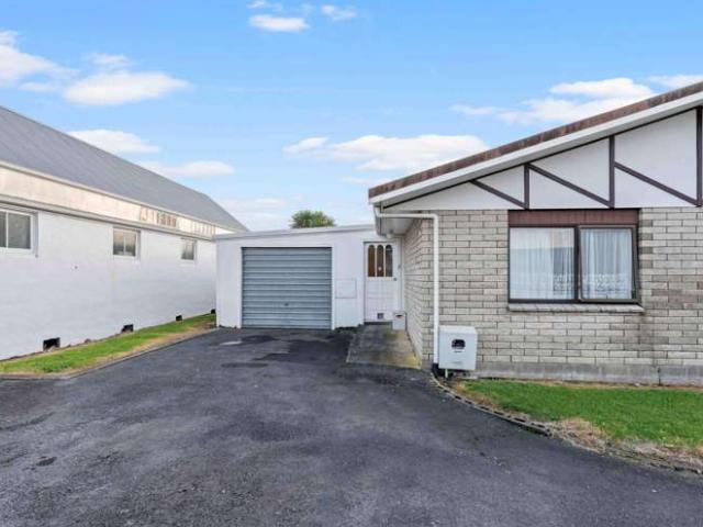 Apartment for sale in Hillsborough, Taranaki