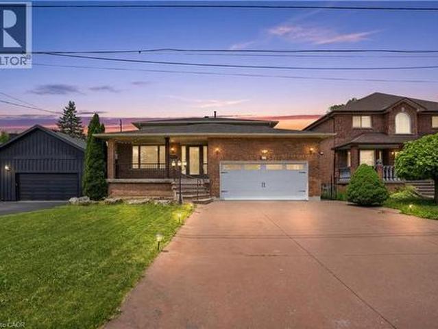 House for sale in Ancaster, Ontario