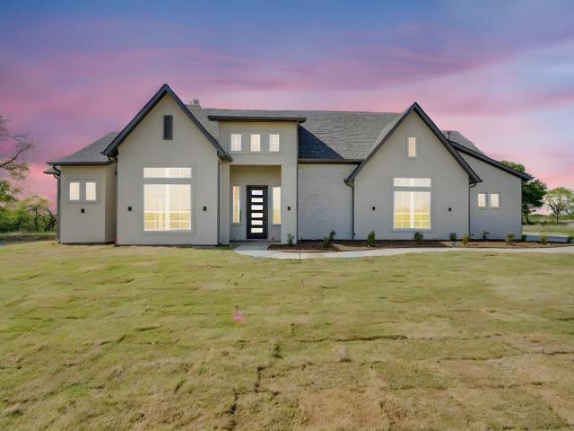 House for sale in Navarro, Texas