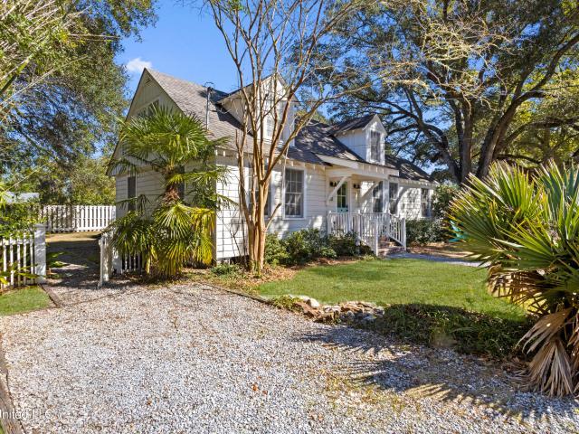 House for sale in Bay Saint Louis, Mississippi
