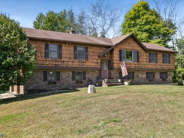 House for sale in Roys, Wantage