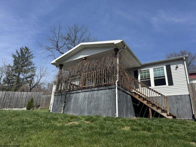 House for sale in Four States, West Virginia