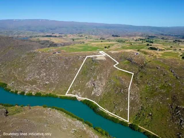 House for sale in Otakou
