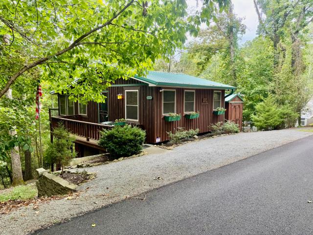 House for sale in Indian Hills, Russell Springs