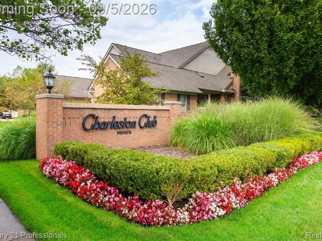 Condo for sale in Troy, Michigan