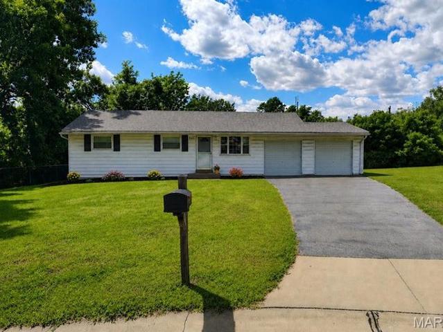 House for sale in Maryland Heights, Missouri