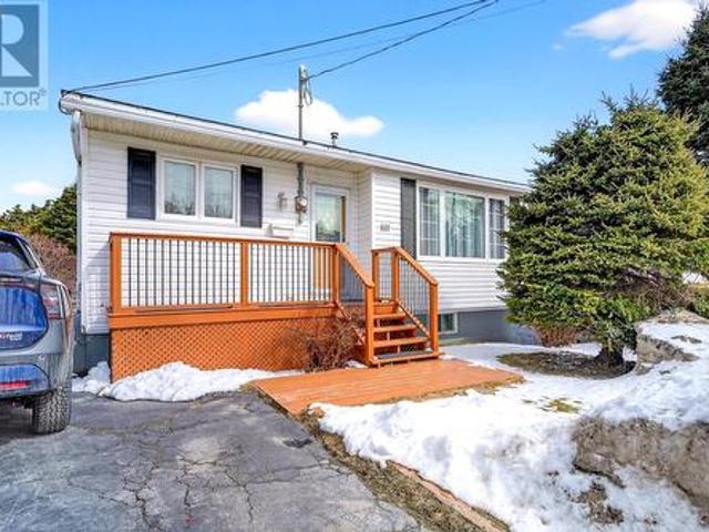 House for sale in Mount Pearl, Newfoundland And Labrador