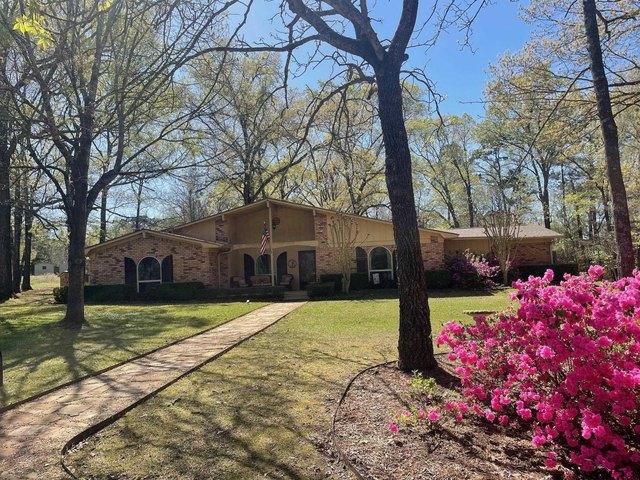 House for sale in Morris, Texas