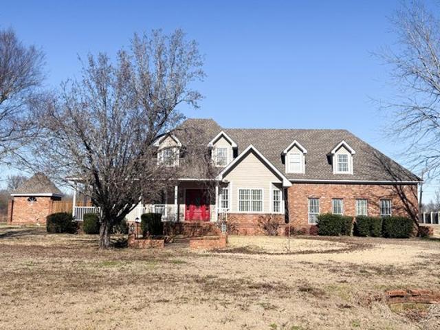 House for sale in Saltillo, Mississippi