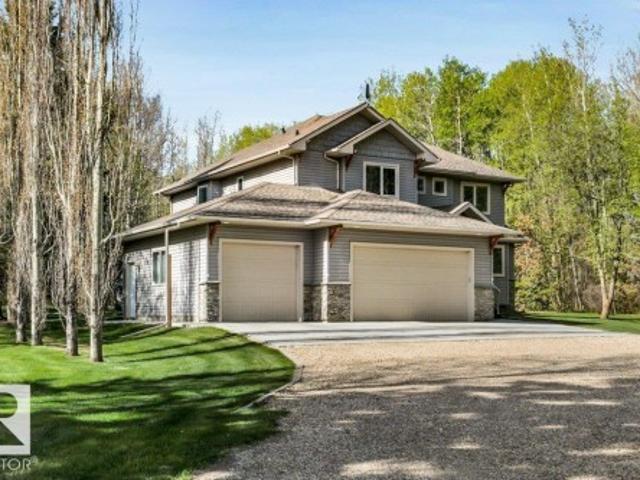 House for sale in Alberta