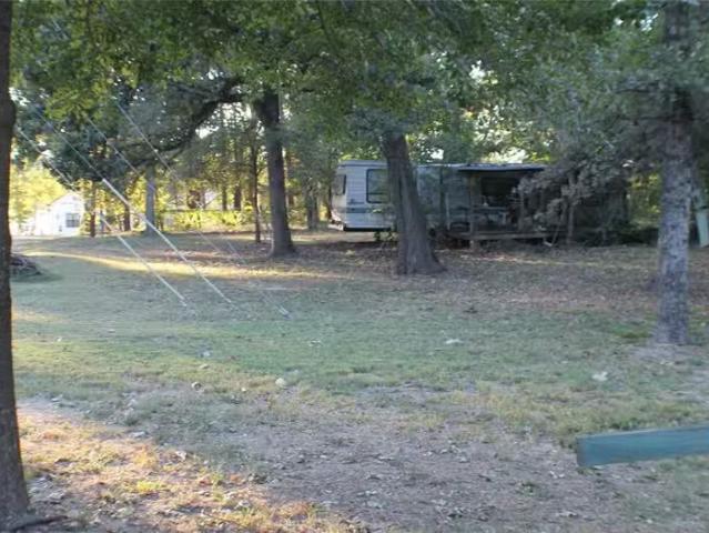 House for sale in Mabank
