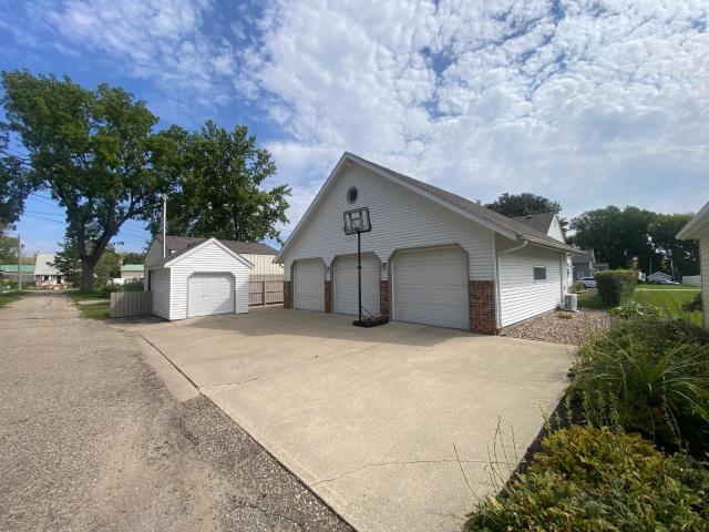 House for sale in Dover, Minnesota
