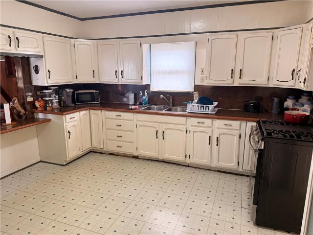 House for sale in Refugio, Texas