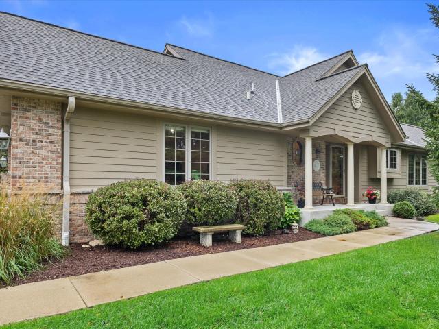 Condo for sale in North Prairie, Waukesha County