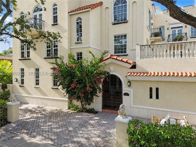 Condo for sale in Coral Gables, Florida