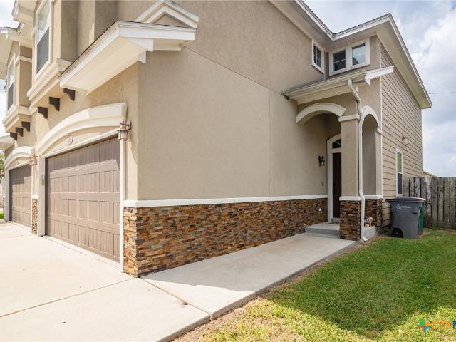 Townhouse for sale in Victoria, Texas