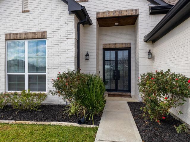 House for sale in Schulenburg, Texas