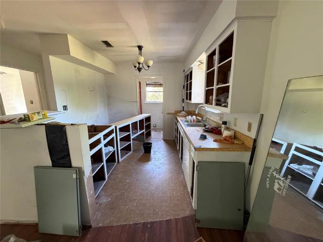 House for sale in Whitney, Texas