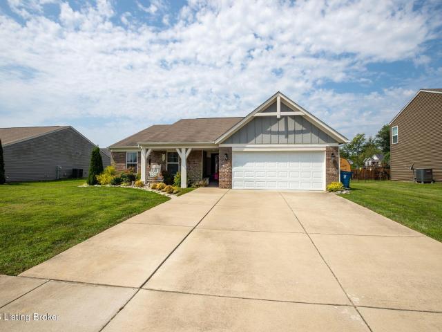House for sale in Shepherdsville, Kentucky