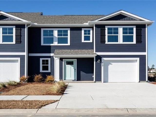 Townhouse for sale in Brunswick, Glynn County