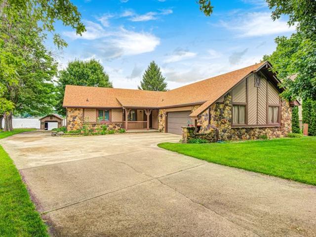 House for sale in Coatesville, Indiana