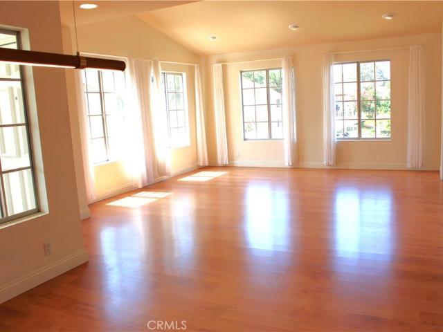 Property for rent in Woodbridge, Irvine