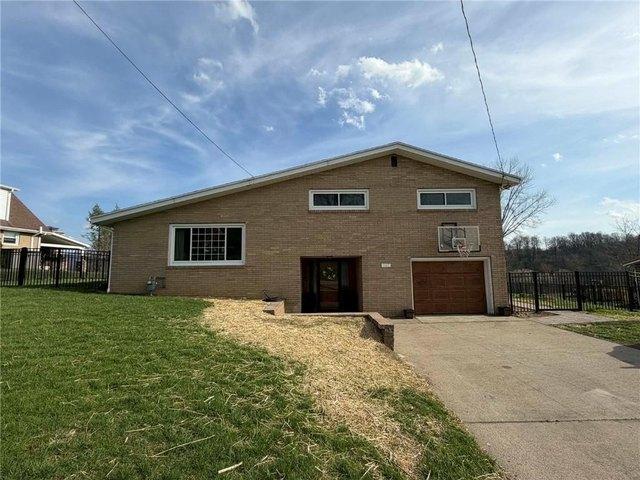 House for sale in Uniontown, Pennsylvania