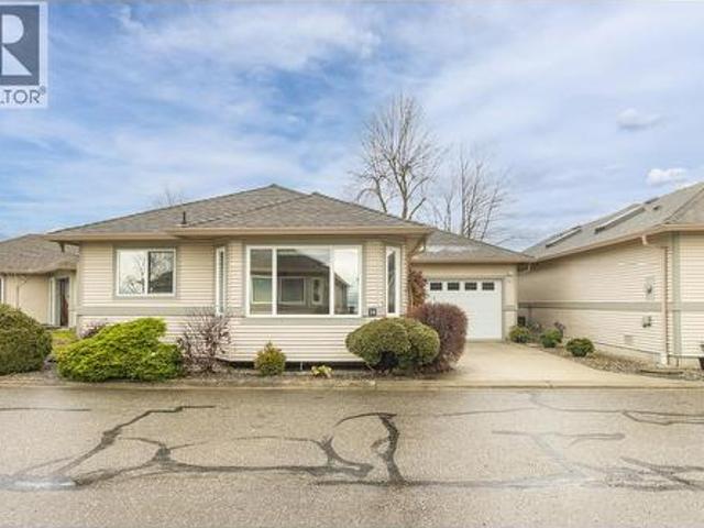House for sale in Salmon Arm, British Columbia
