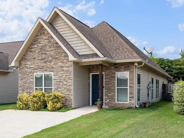 House for sale in Lincoln, Alabama