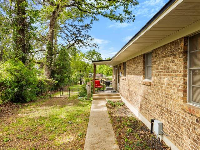 House for sale in Henderson, Texas