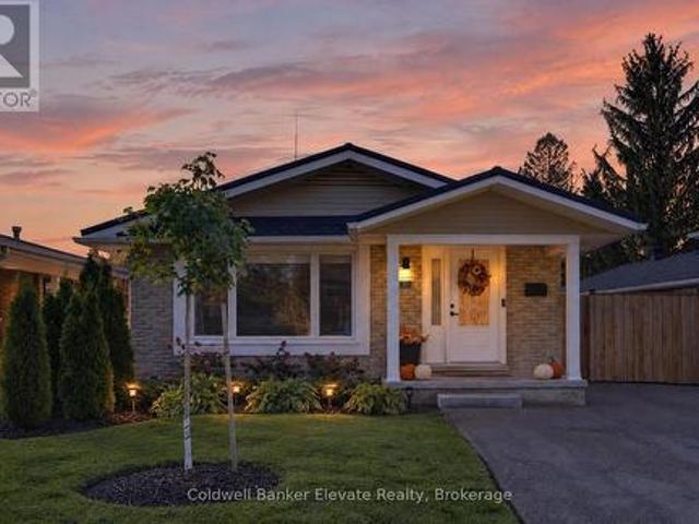 Property for sale in Alpine, Kitchener