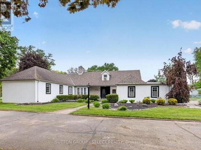 House for sale in Strathroy-caradoc, Ontario