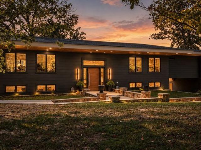 House for sale in Lake Tullahoma Estates, Tullahoma