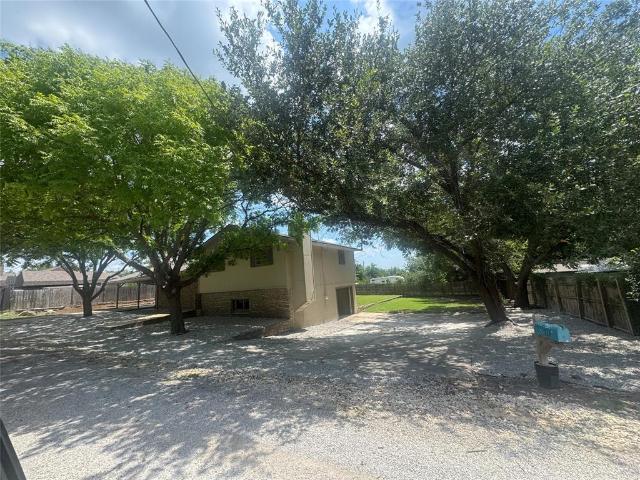 House for sale in Hamilton, Texas