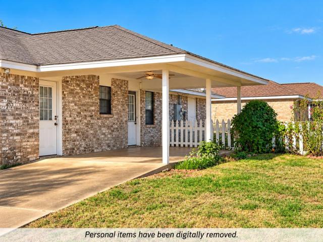 House for sale in Giddings, Lee County